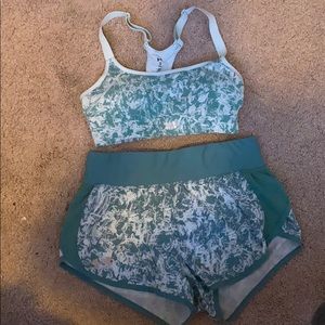 Women’s Under Armour Matching Set